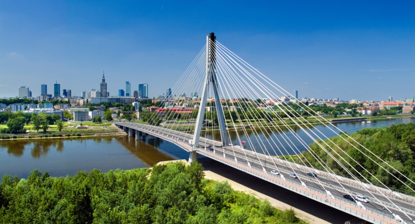 GRUPOLR 4_C_AdobeStock - Polen Rundreise